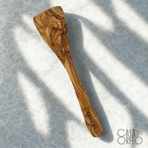 Łopatka z drewna oliwnego 30 cm
